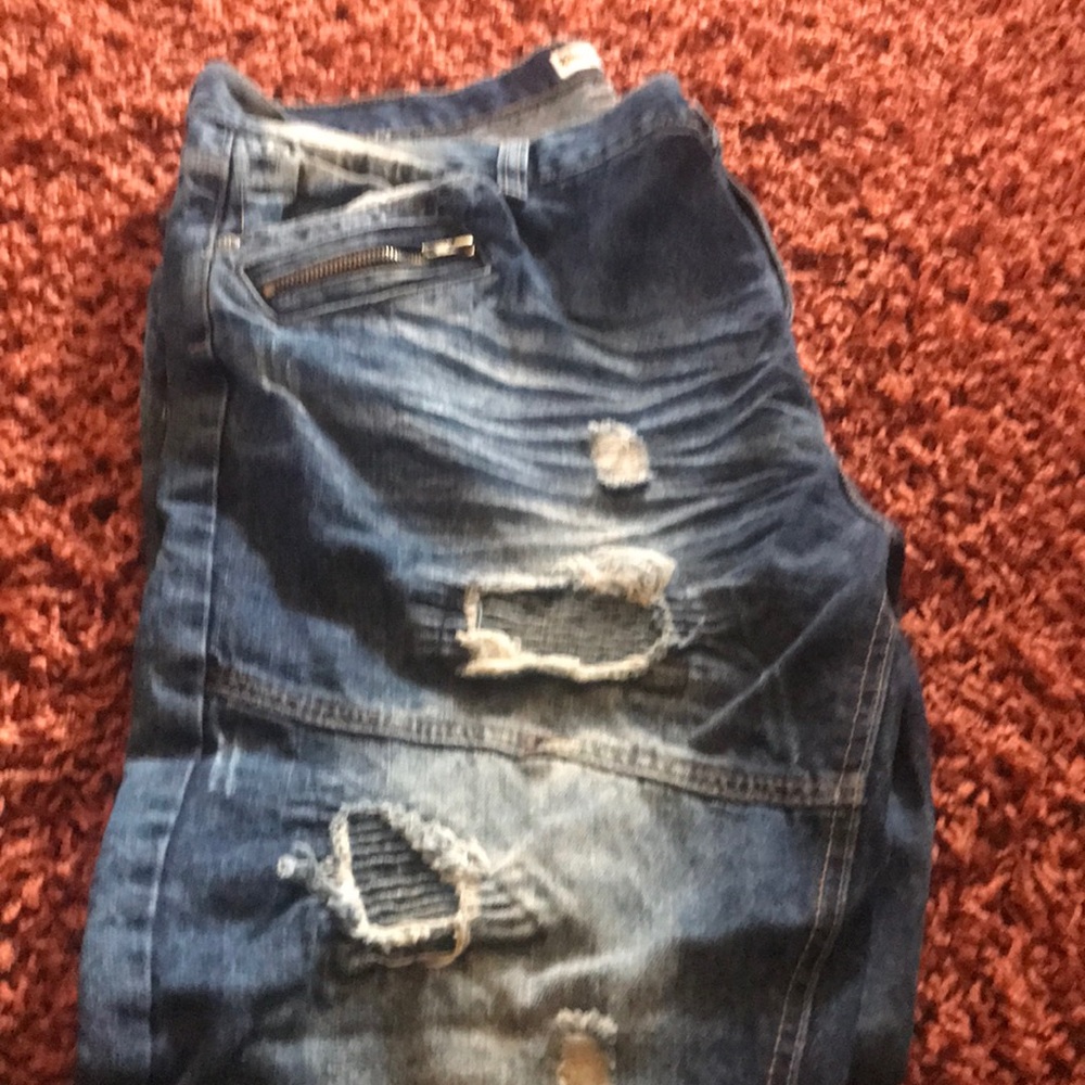 Jeans - Picture 2 of 3
